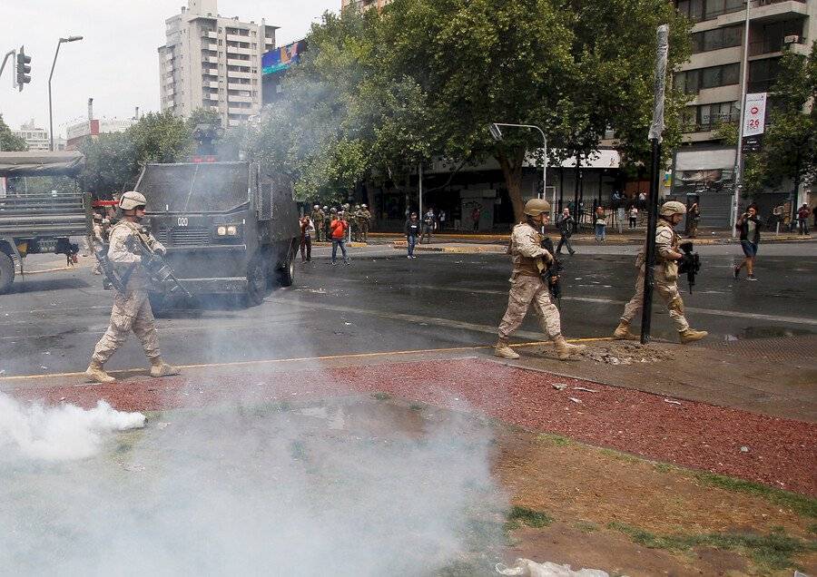 Militares Plaza Italia
