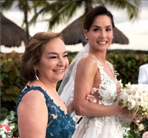 Mamá y Carmen V.