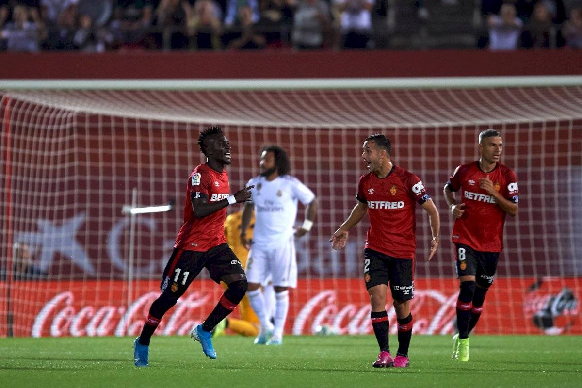 Lago Junior, anotador del gol