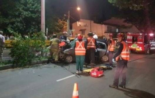 (VIDEO) Vehículo se quedó sin frenos y terminó arrollando a varias personas