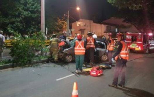 (VIDEO) Vehículo se quedó sin frenos y terminó arrollando a varias personas