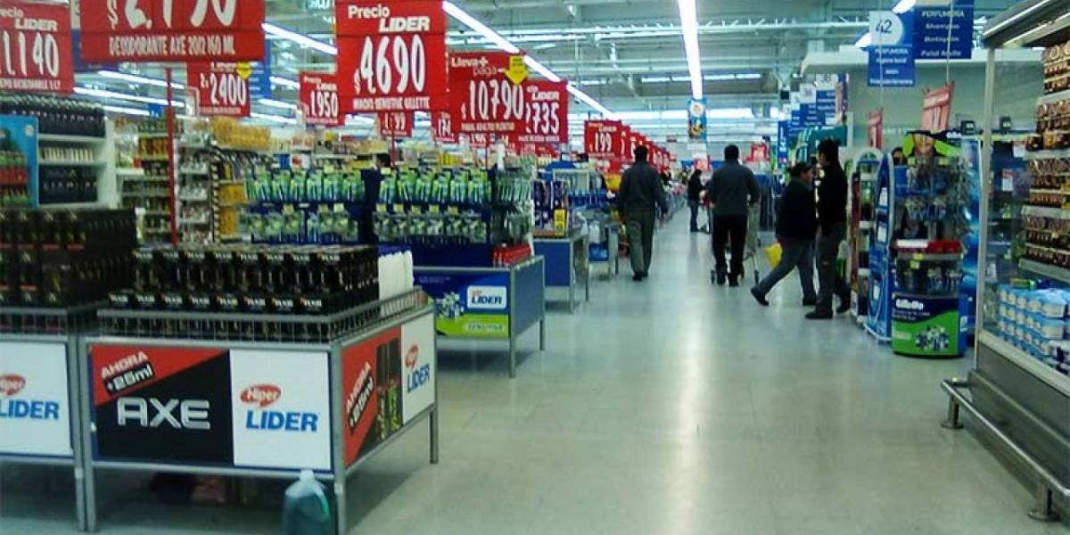 Supermercados en Chile: Destruidos a nivel nacional supera los 300 y se prevé lenta apertura