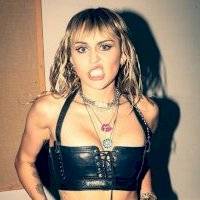 Descubre de qué se trata la excéntrica decoración de Miley Cyrus