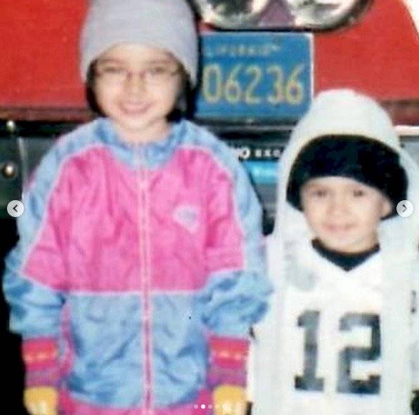 Becky G compartió tiernas fotos de su infancia en redes