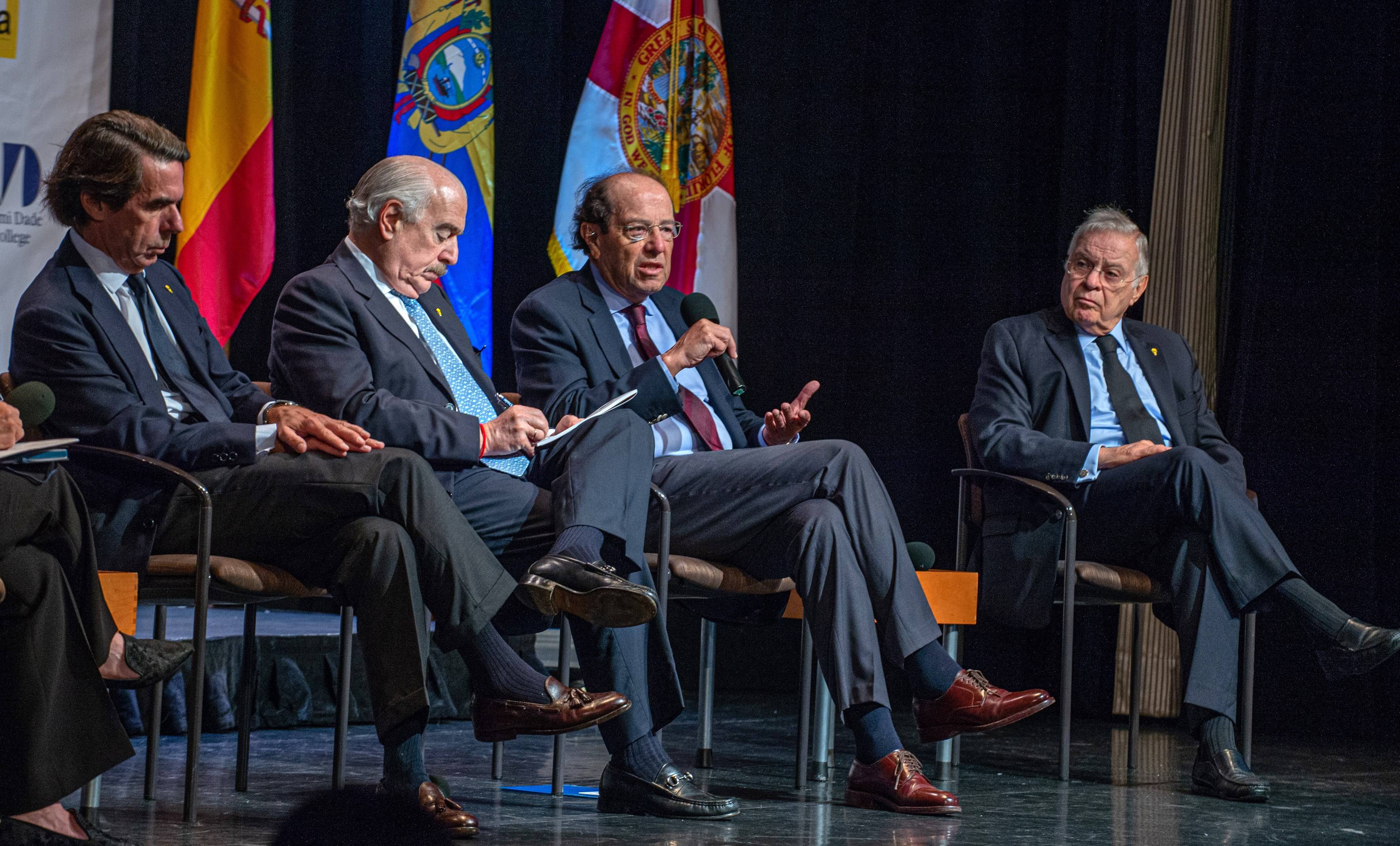 IV Diálogo Presidencial organizado por IDEA (Iniciativa Democrática de España y las Américas) y la Cátedra Mezerhane del Miami Dade Collerge (MDC)