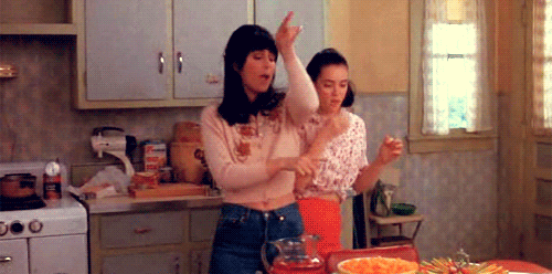 giphy-b4d8c2decda631effd549b2514e51432.gif
