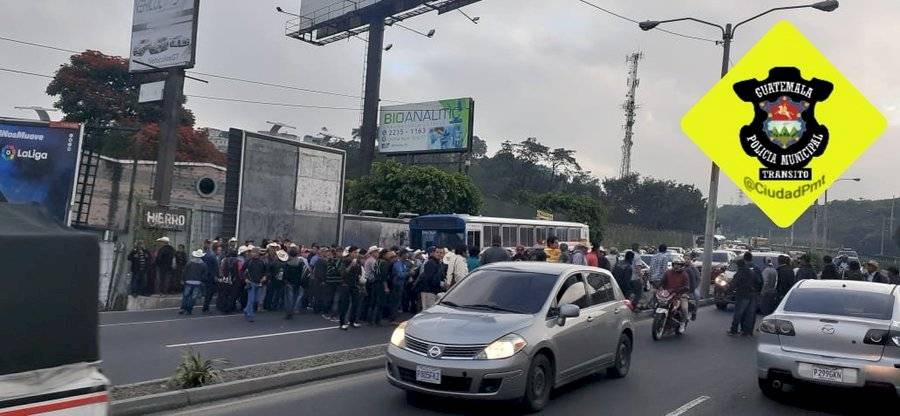 bloqueo en Km. 5 de ruta al Atlántico