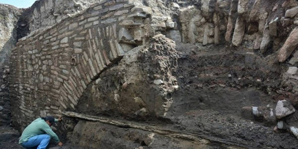 México: Descubren túnel azteca secreto de más de 600 años