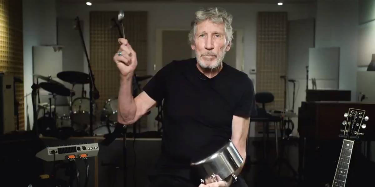 Mejor que The Wall: Roger Waters se une a Chile y toca la cacerola