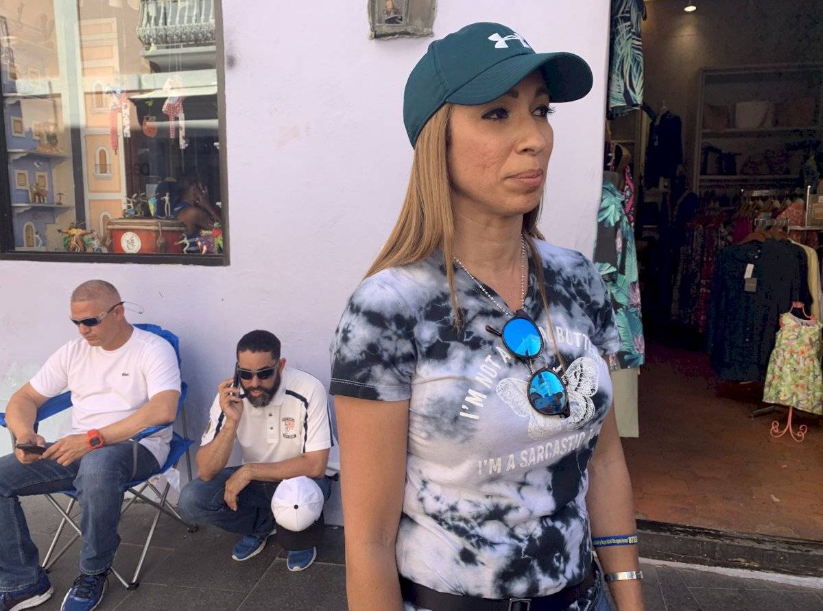 Marielie Carrillo, esposa de celador accidentado
