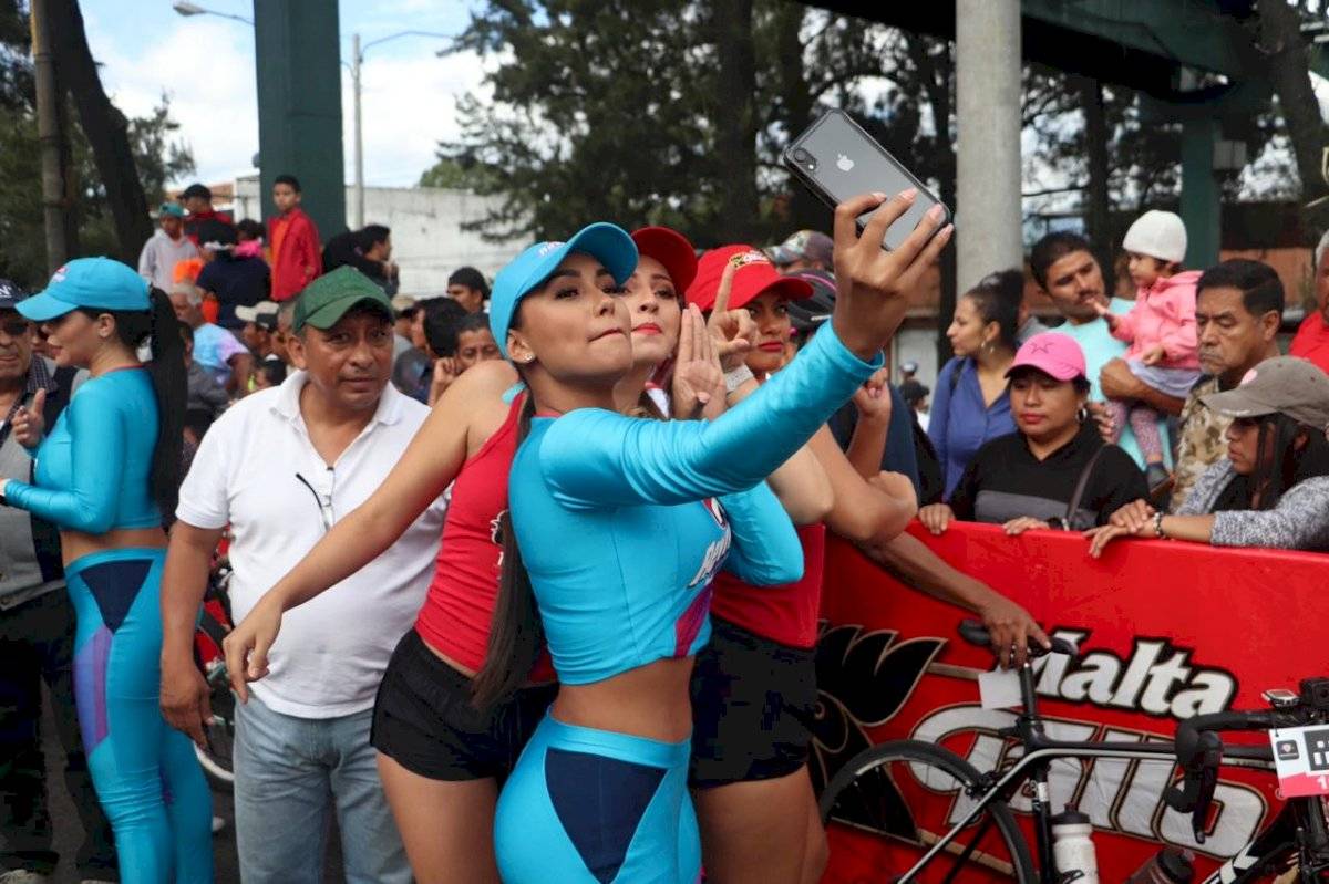 Las modelos robaron suspiros en la vuelta