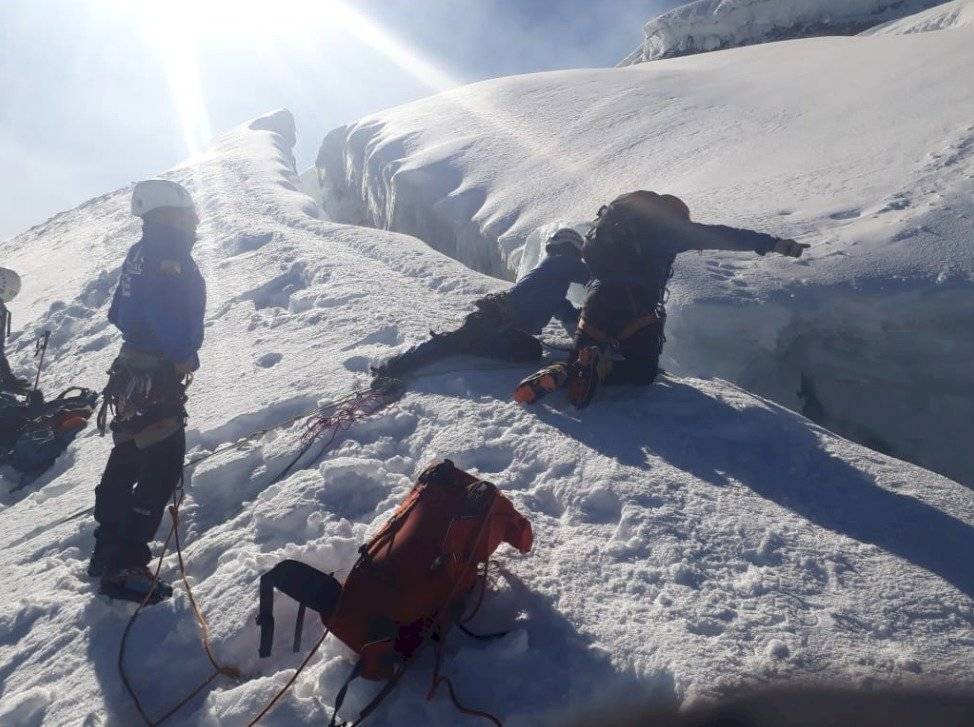 Policía recupera cuerpo de montañista suiza fallecida en Cotopaxi