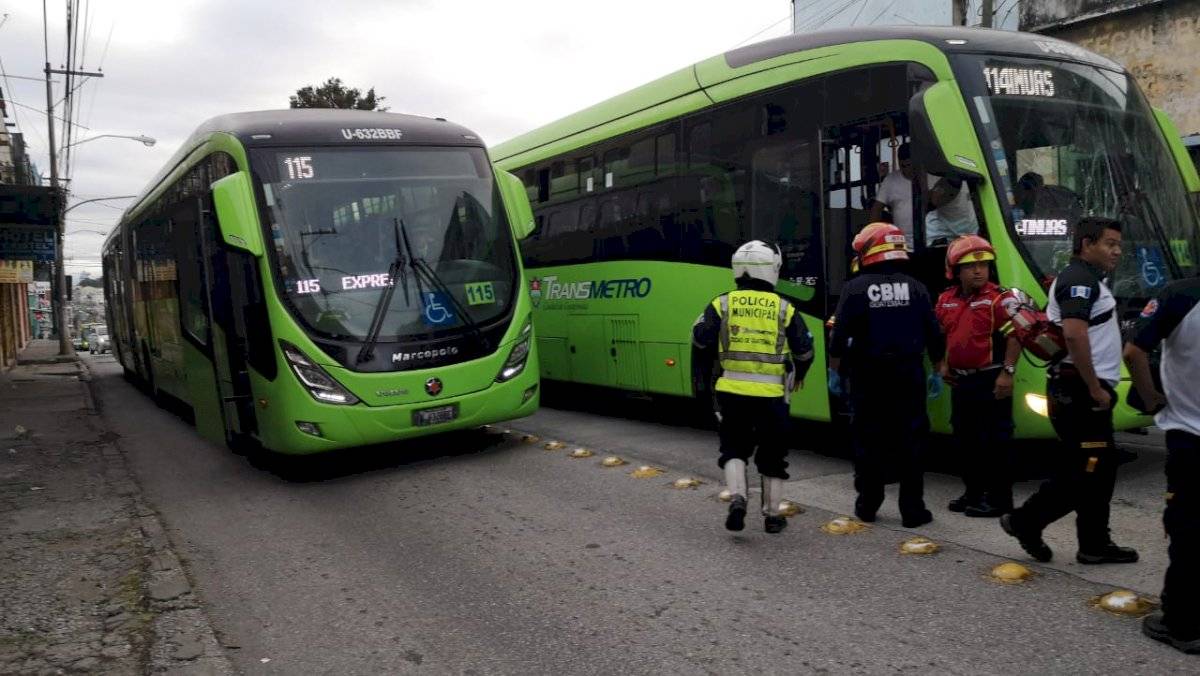 accidente de Transmetro en zona 1