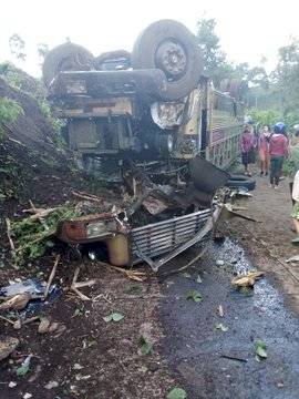 choque de bus extraurbano en Amatitlán