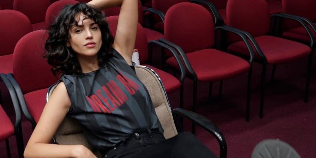 Filtran imagen de Eiza González besando a famosa modelo