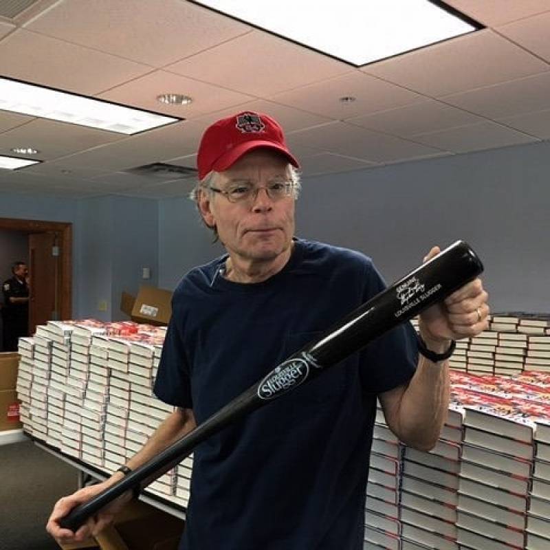 stephen king, autor de o iluminado e doutor sono