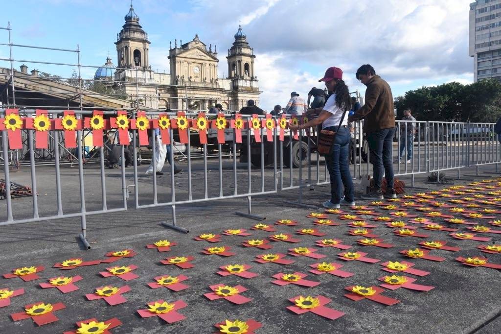 Cruz por mujeres que murieron