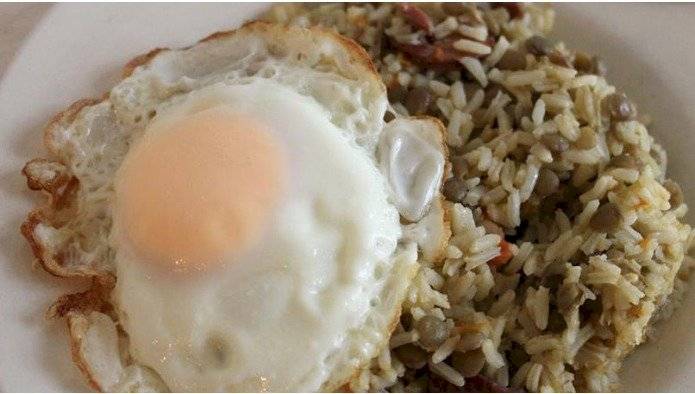 Arroz con huevo