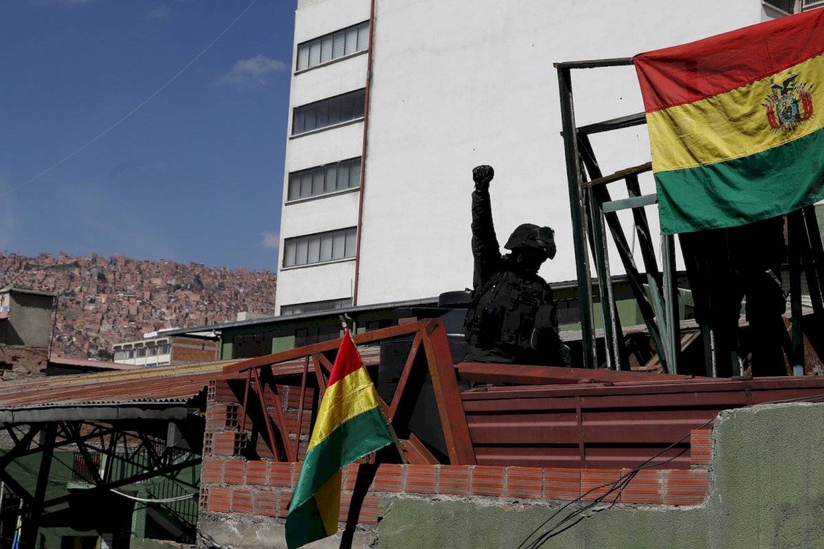 El sábado más policías se replegaban a sus cuarteles y no había patrullaje en las calles.