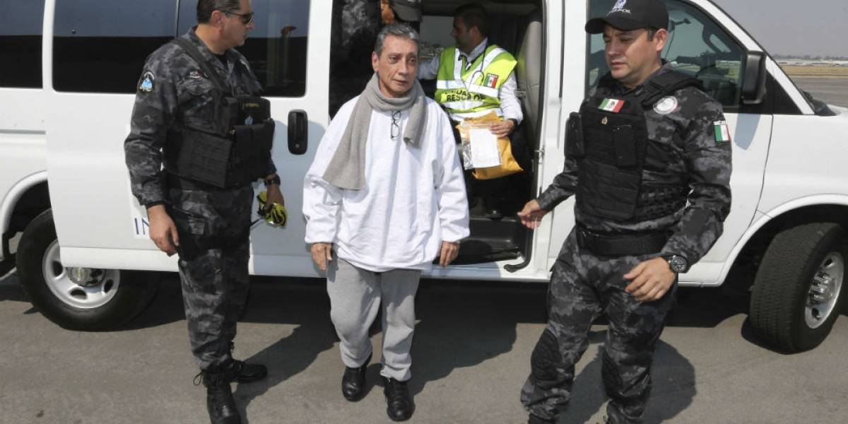 AMLO se compromete a liberar a Mario Villanueva Madrid
