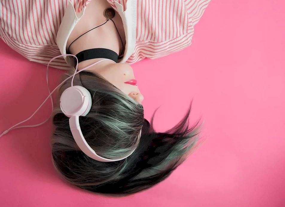 Mexicanos escuchan más música