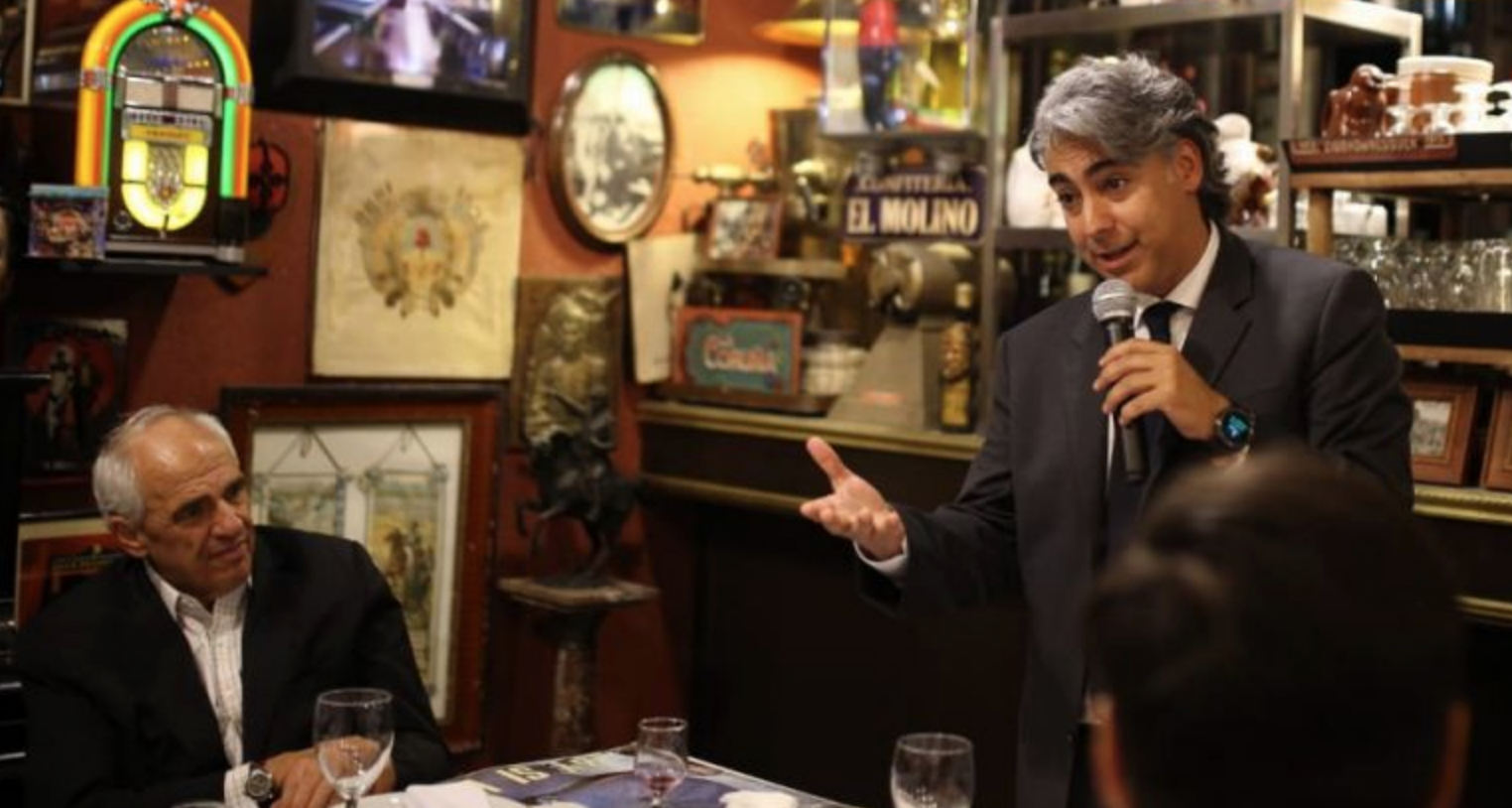 Marco Enríquez Ominami junto a Samper