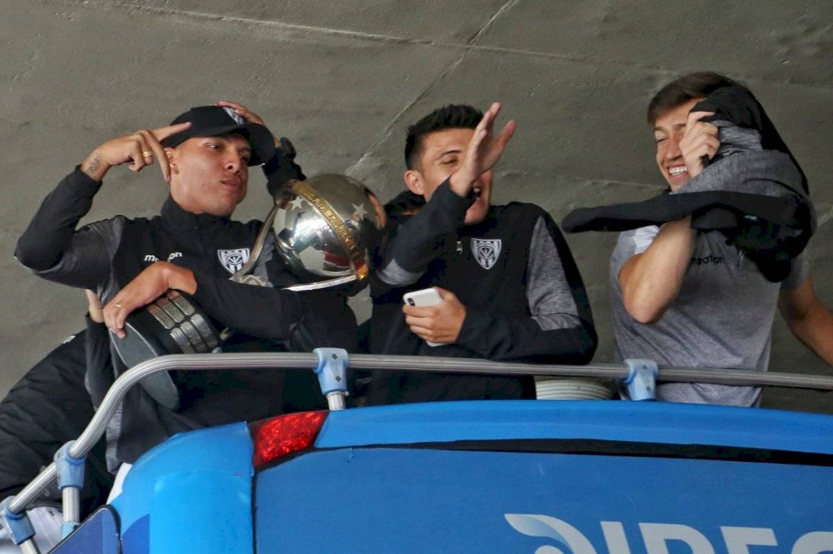 Jugadores de IDV llegan a Quito