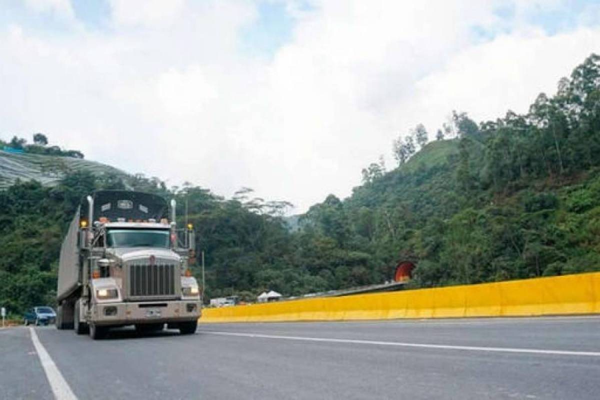 Multinacional española se adjudica último tramo de la vía Bogotá-Villavicencio - Publimetro Colombia