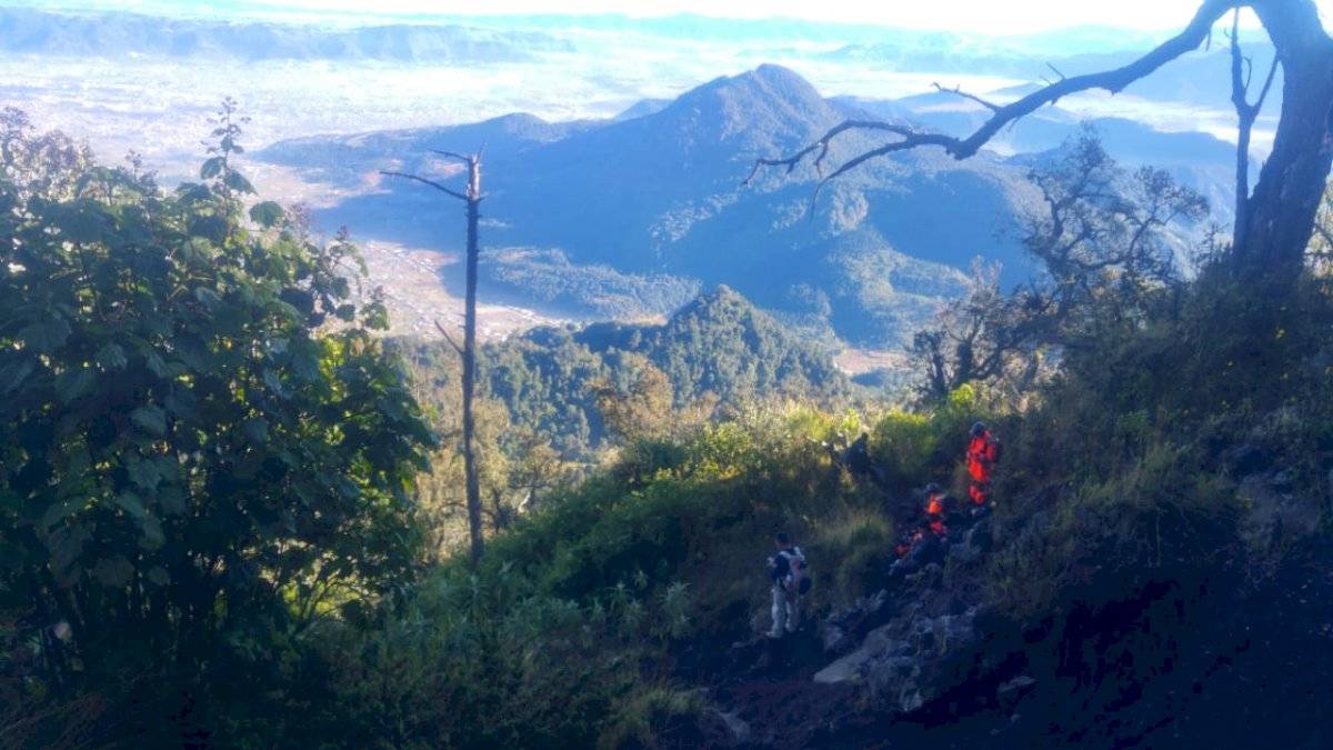 Buscan a turista desaparecida en volcán de Quetzaltenango