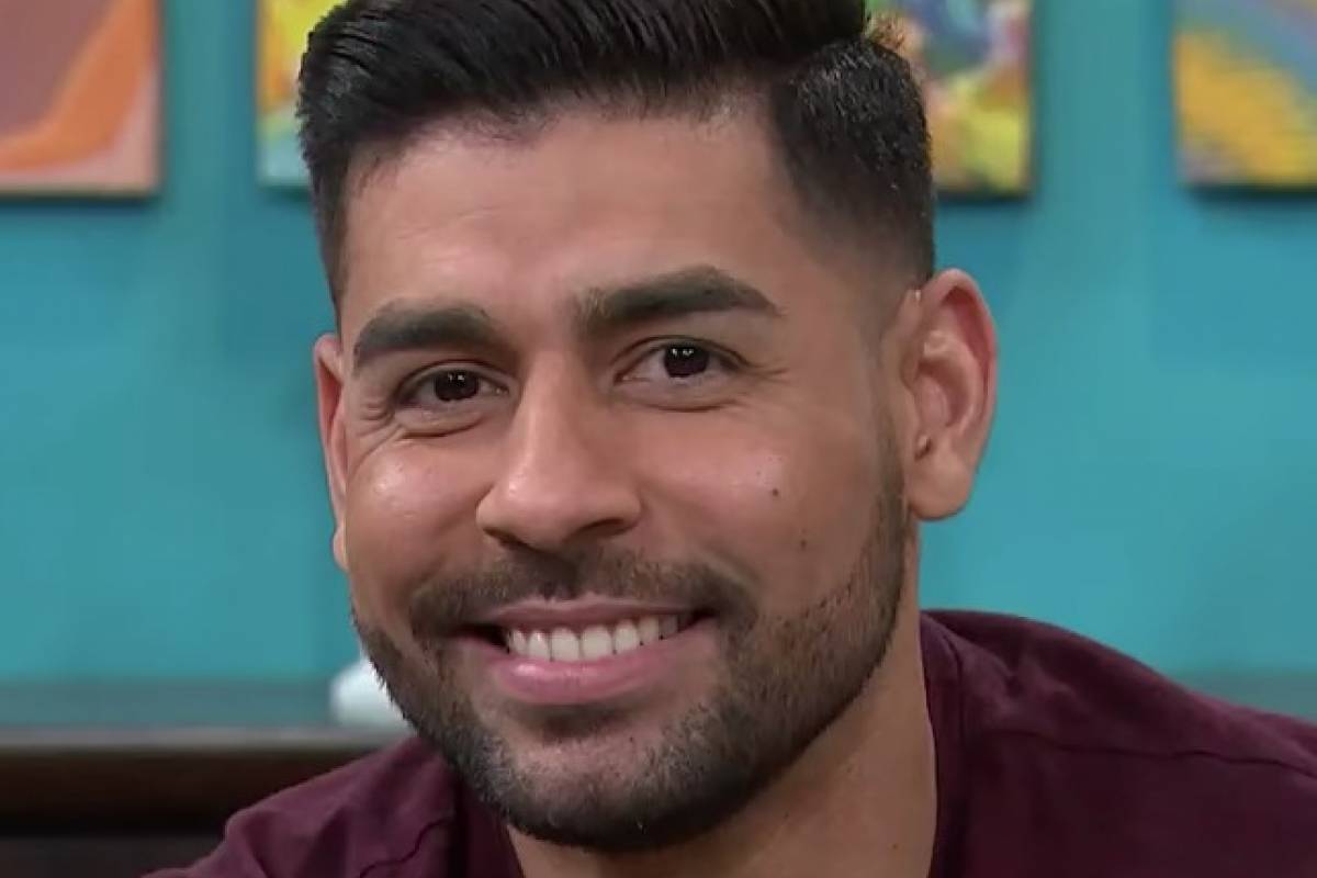 Nelson Del Valle se luce bailando en el tubo sin camisa en Día a Día - Diario Metro de Puerto Rico