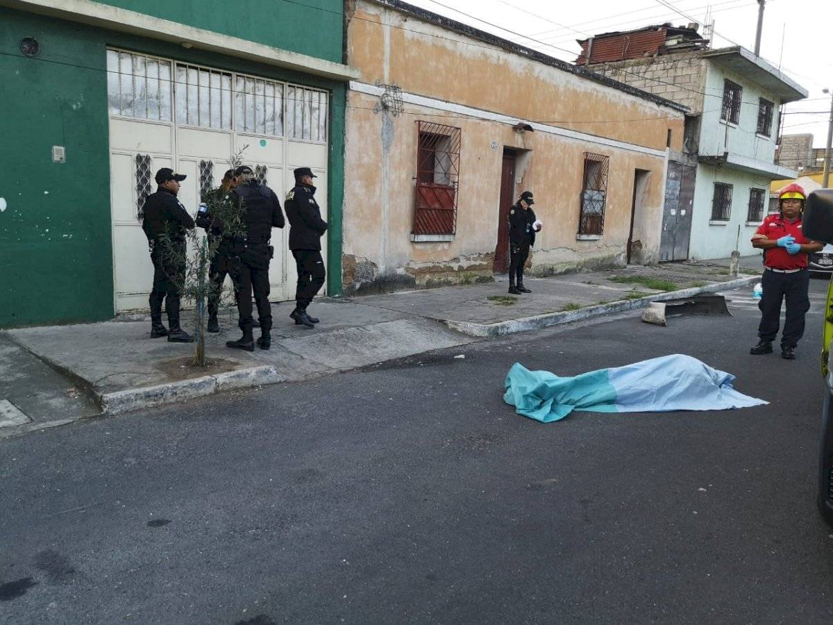 Localizan cadáver de hombre en la zona 12
