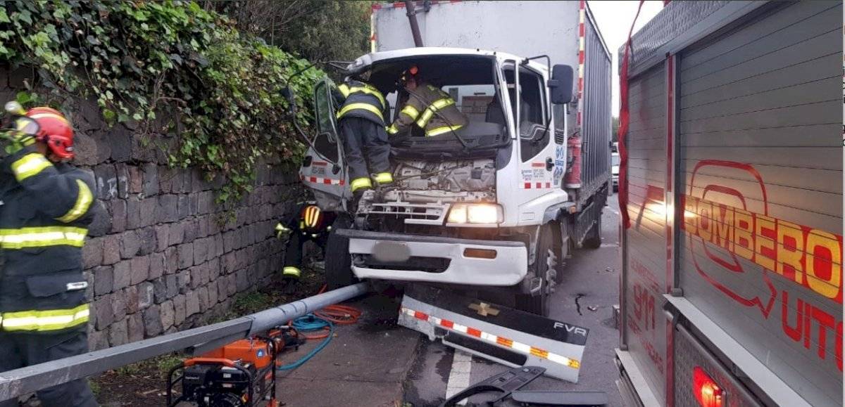 Cinco personas heridas en accidente de tránsito, Pifo, Quito
