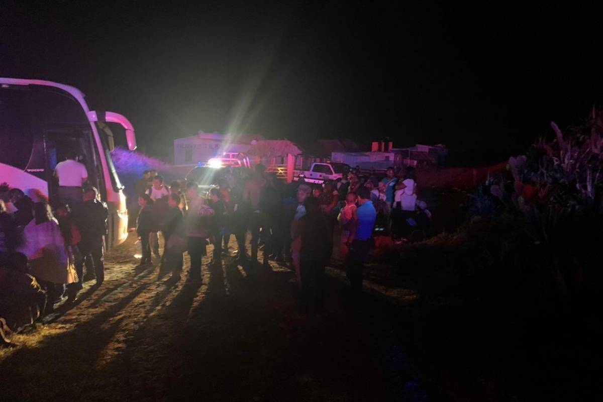 Autoridades de Veracruz rescatan autobús secuestrado en Alvarado - Publimetro México