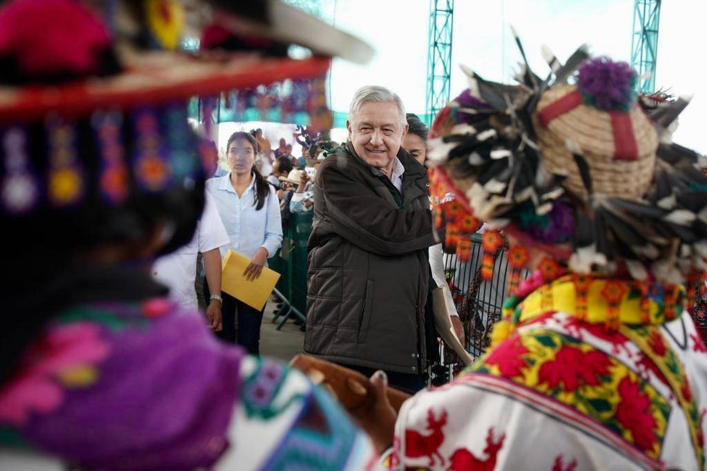 Niega López Obrador diferencias con Enrique Alfaro