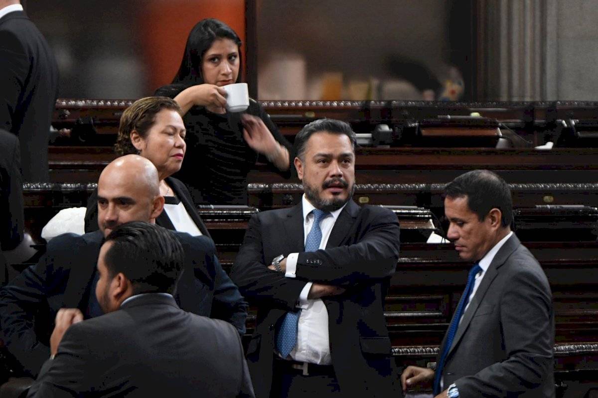 El jefe de la bancada FCN-NaciΓ³n, Javier HernΓ‘ndez, no respondiΓ³ las llamadas.