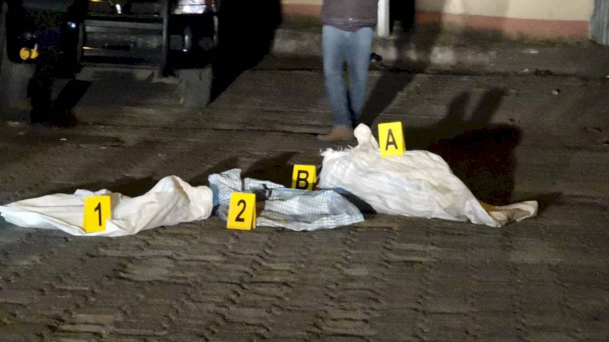 La primera reacción de los vecinos fue marcar el 110 de la Policía Nacional Civil, para que verificaran la posible escena del crimen.