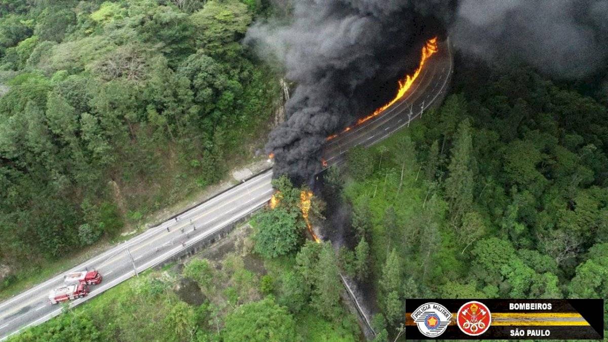 incêndio rodovia dos tamoios