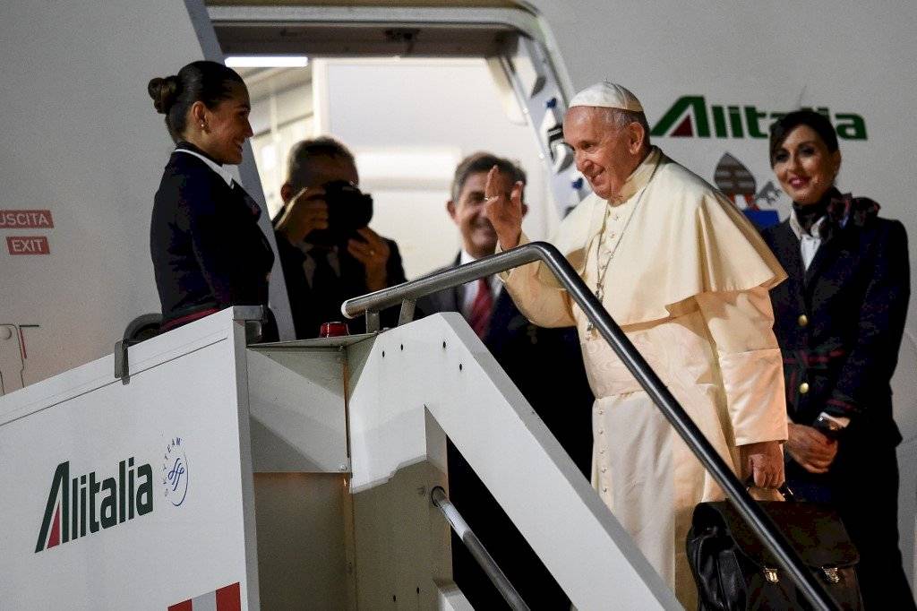 Papa Francisco parte rumbo a Tailandia