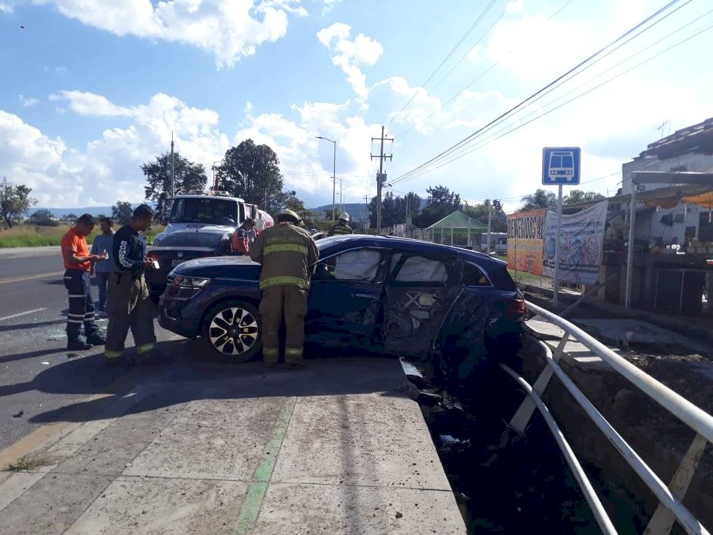 Choque de camión en Tlajomulco deja saldo de 15 lesionados