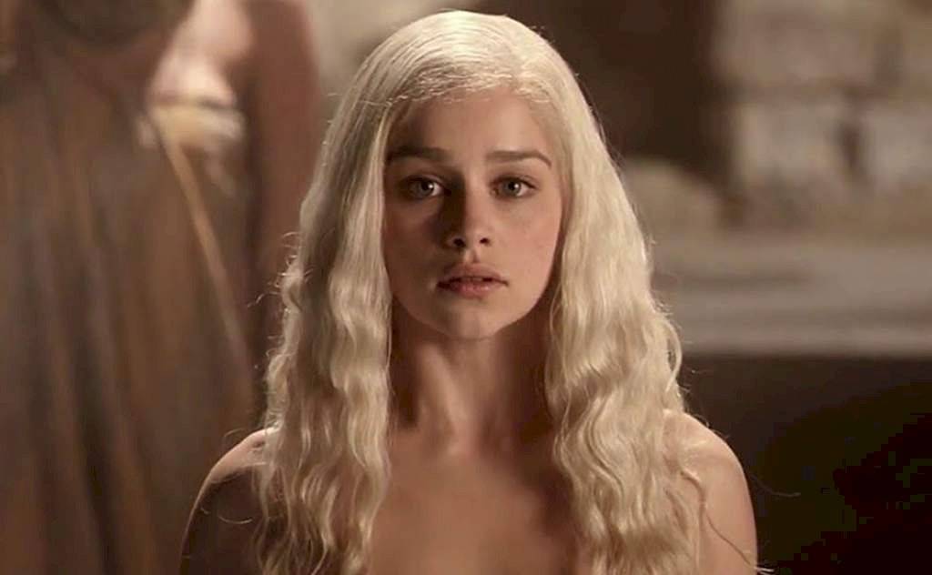 Emilia Clarke revela fuertes declaraciones de sus desnudo en Game Of Thrones