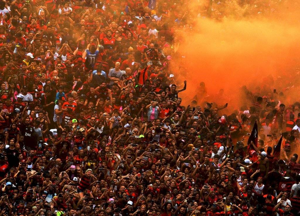 Aficionado muere mientras gritaba gol del título de Flamengo