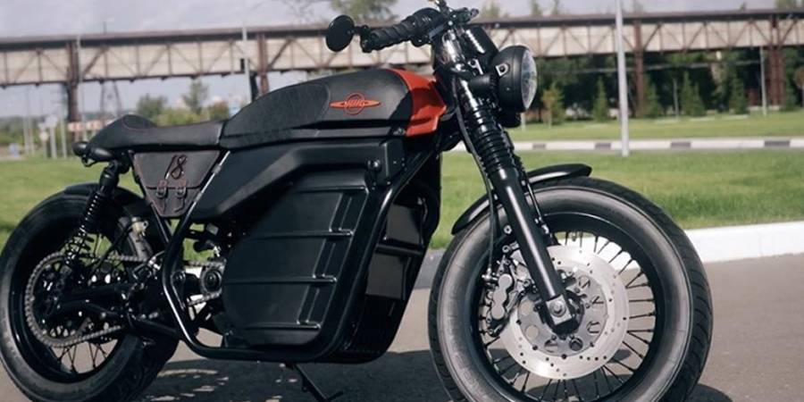 Izh: Kalashnikov se pone retro y presenta su moto eléctrica