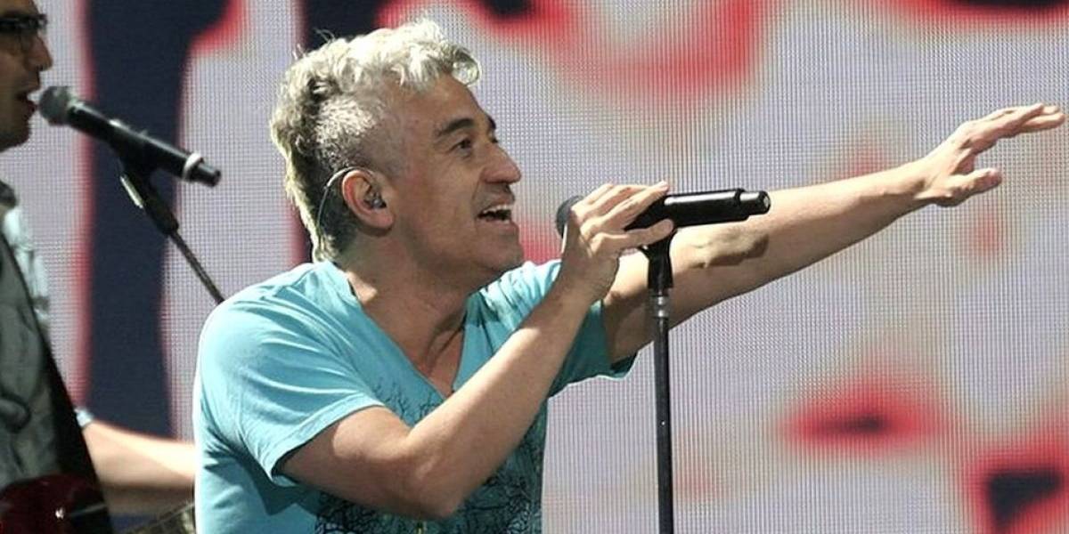 Jorge González propone a Baila Pikachú y al Negro Matapacos en el escudo nacional