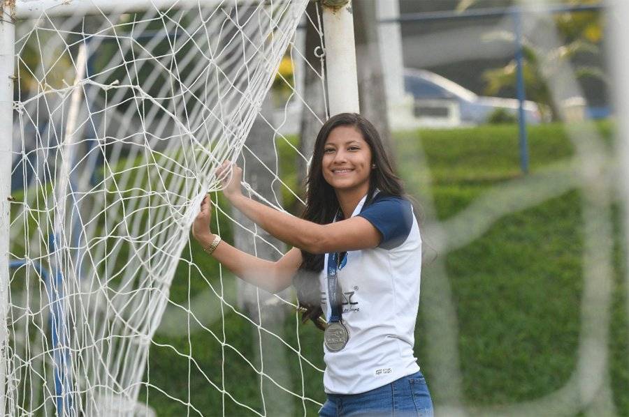 Futbolista guatemalteca Andrea Álvarez