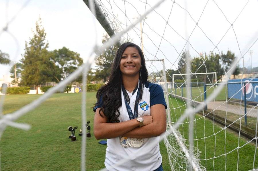 Futbolista guatemalteca Andrea Álvarez