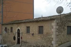 En Italia venden casas a bajos costos para habitar las calles