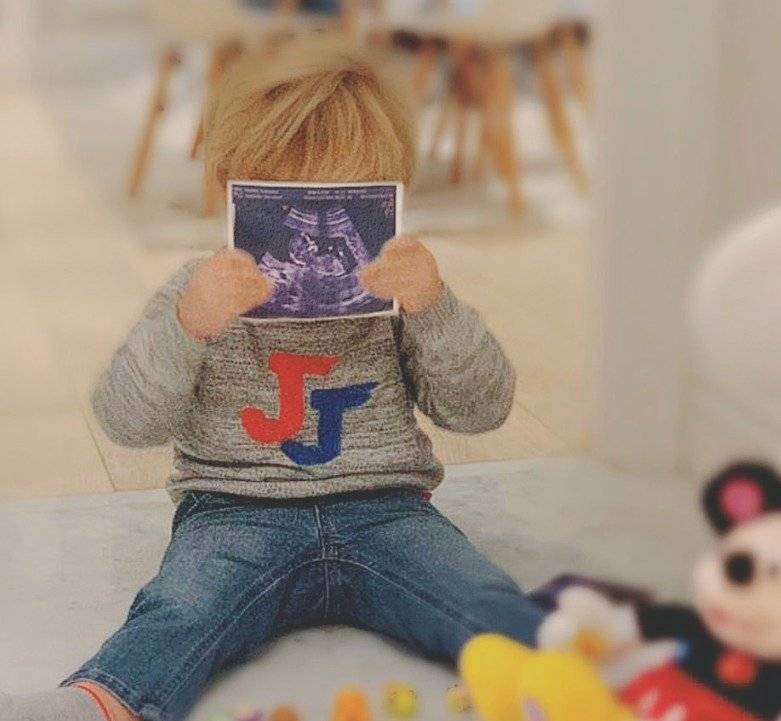 Manuel, hijo de Anahí