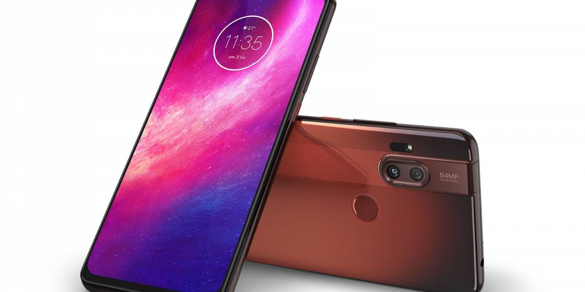 Motorola One Hyper, el nuevo teléfono sin bordes y cámara de 64 megapixeles