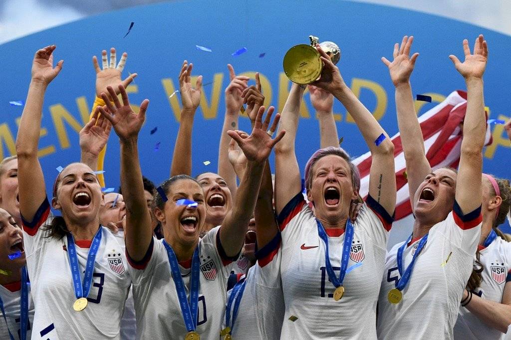Megan Rapinoe llama miedosos a Messi y a Cristiano Ronaldo