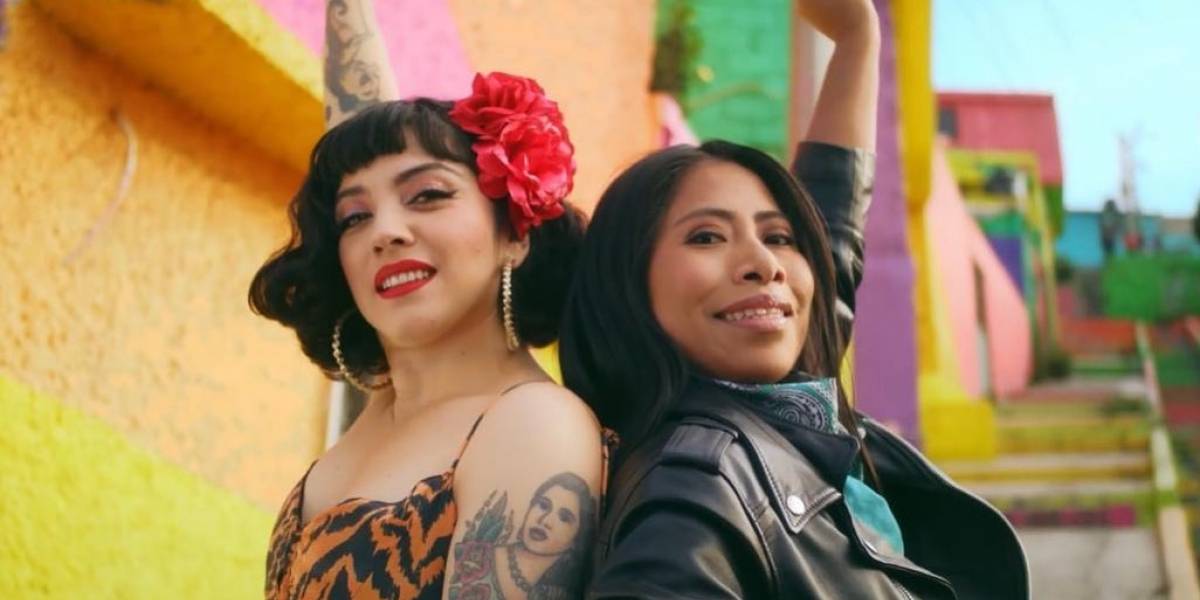 Yalitza Aparicio llevó poderoso mensaje a concierto de Mon Laferte
